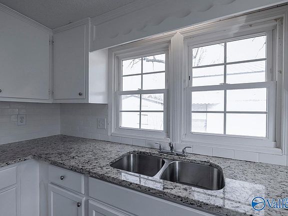 3rd image of 3509/3511 Clopton St SW