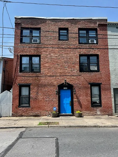 1 bed, 650 sqft, $995 — Photo 2