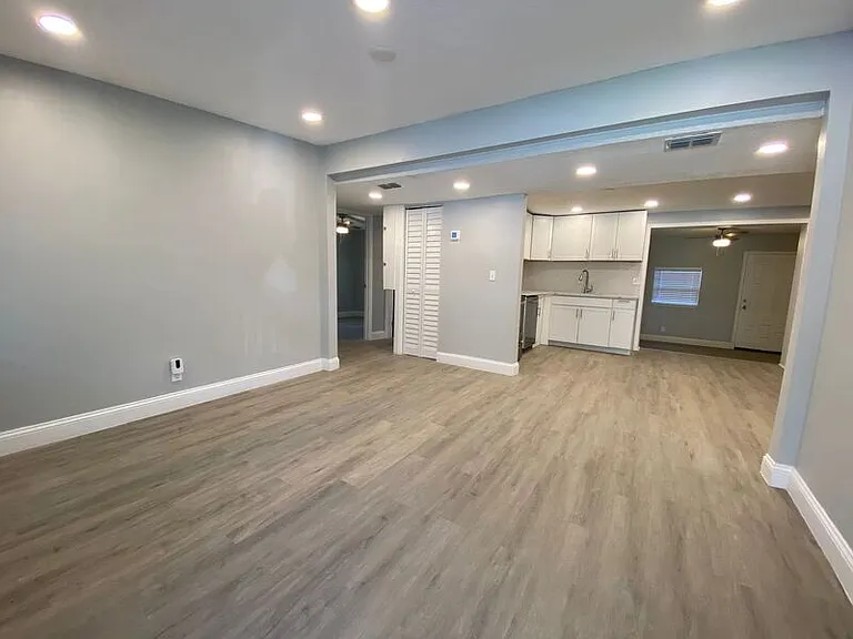 2818 Palmdale St — Photo 12