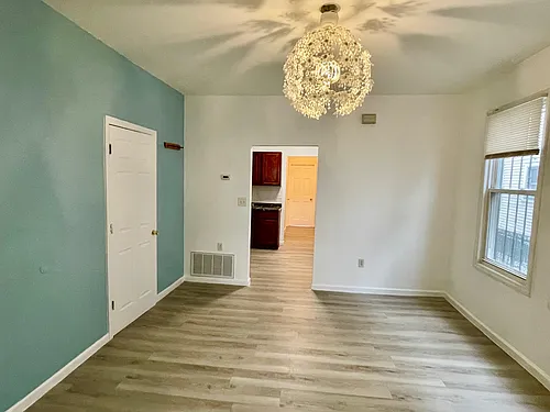 218 Columbia Ave #1R Photo 1