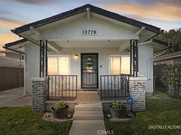 10779 Barlow Ave, Lynwood, CA 90262