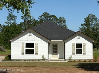124 Albert Davis Rd, Lucedale, MS 39452