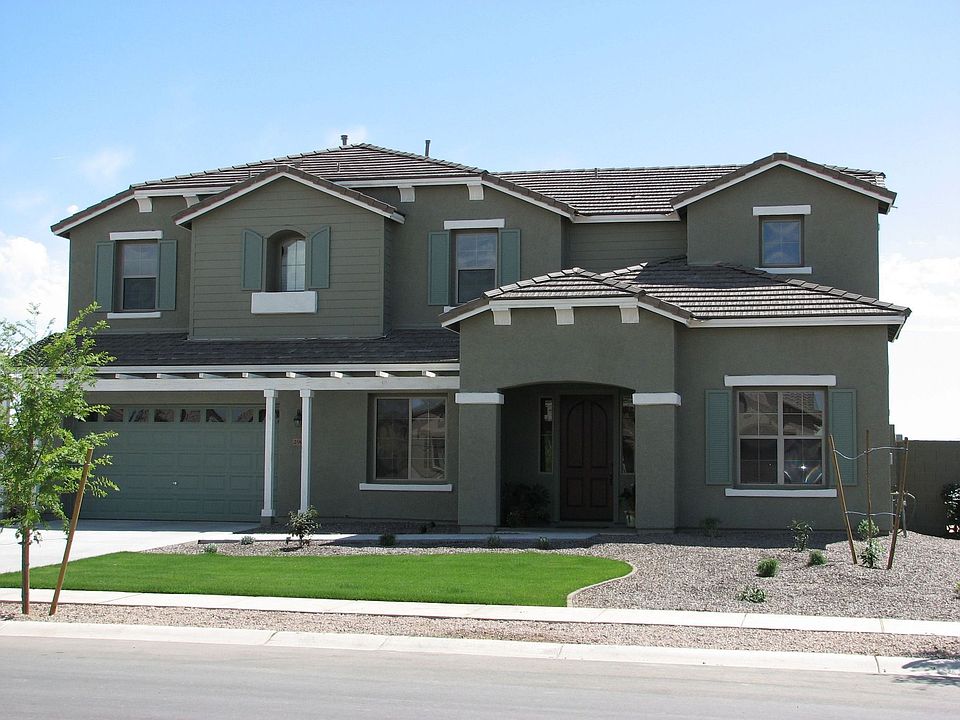 Beautiful new home at Shamrock Estates