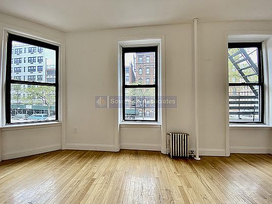 1st image of 941 Amsterdam Ave #E2