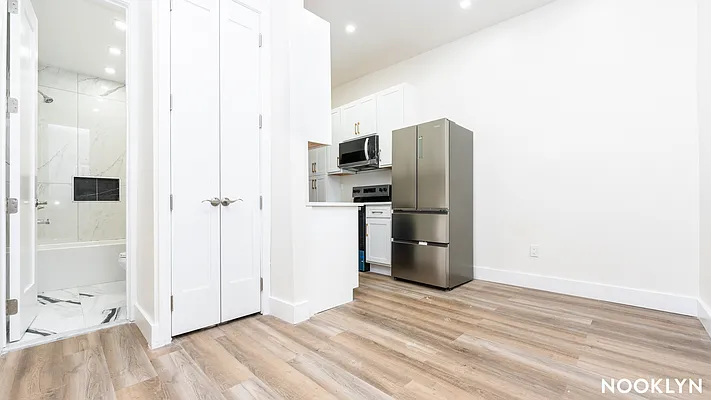 Rented by Nooklyn NYC LLC | media 10