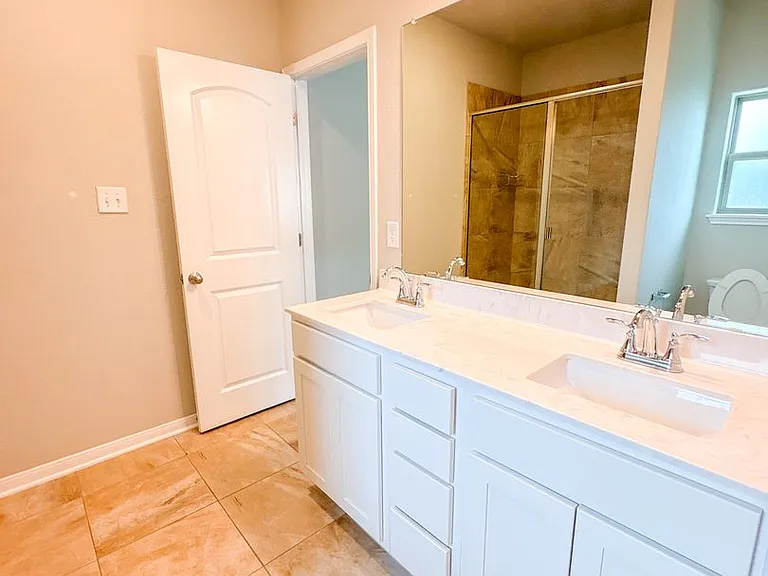 7507 Park Mdw — Photo 12
