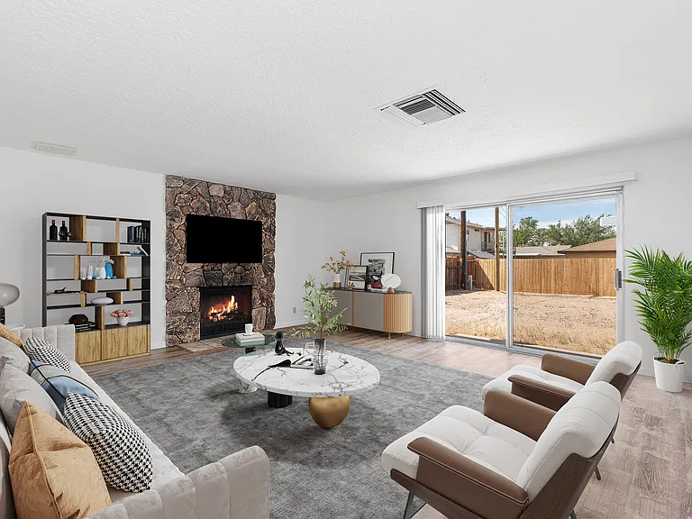 732 W Alene Ave — Photo 3