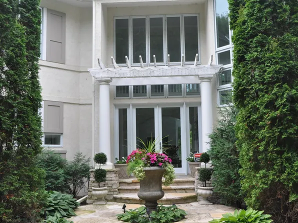 4220 Trillium Ln E, Mound, MN 55364