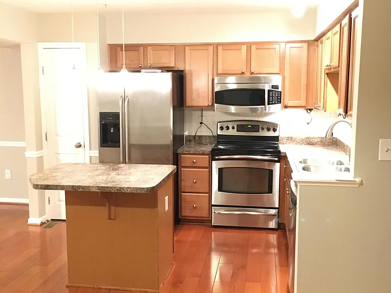 7058 Oak Grove Way — Photo 50