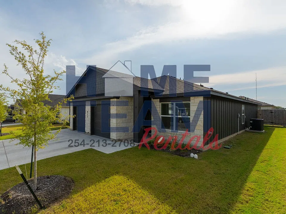 911 Cherry Laurel Ln