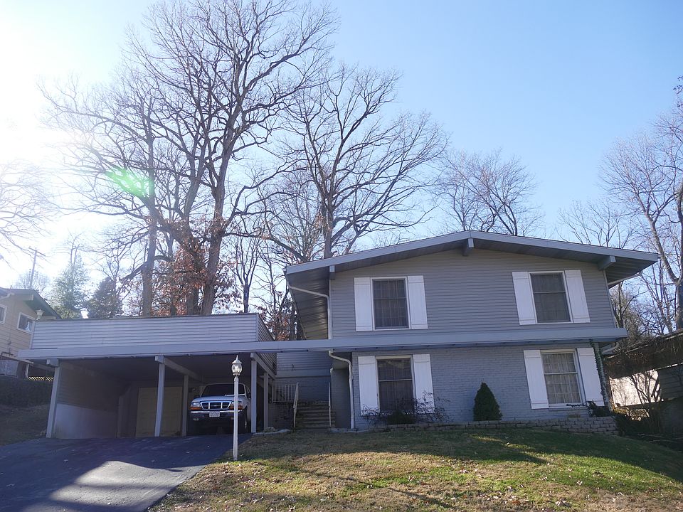 1st image of 55 Willow Brook Dr