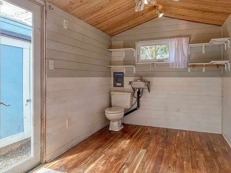 4824 SW Shattuck Rd — Photo 18