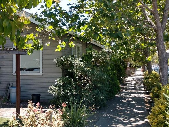 2nd image of 647 Stockton Ave