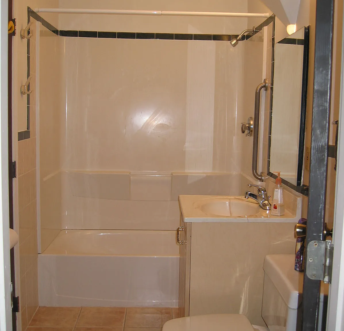 2 bed, 950 sqft, $1,950 — Photo 4