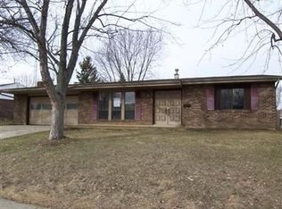 316 Porter Dr, Englewood, OH