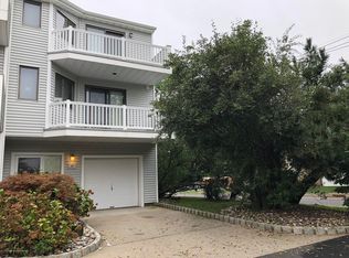 12 Navesink Ct, Long Branch, NJ 07740