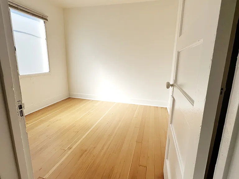 Bedroom B_01