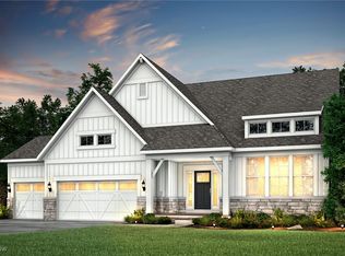 640 Lake Placid Ct S, Chagrin Falls, OH 44022
