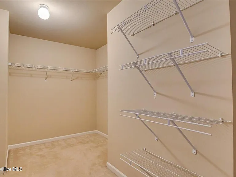 2609 Leland Dr — Photo 28