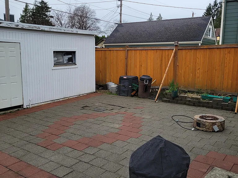 1432 Hoyt Ave — Photo 17