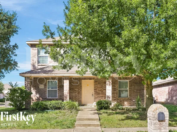 1945 Cross Oaks Dr, Lancaster, TX 75146