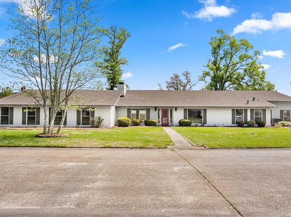 3717 Mossy Cup Dr, Lake Charles, LA 70605