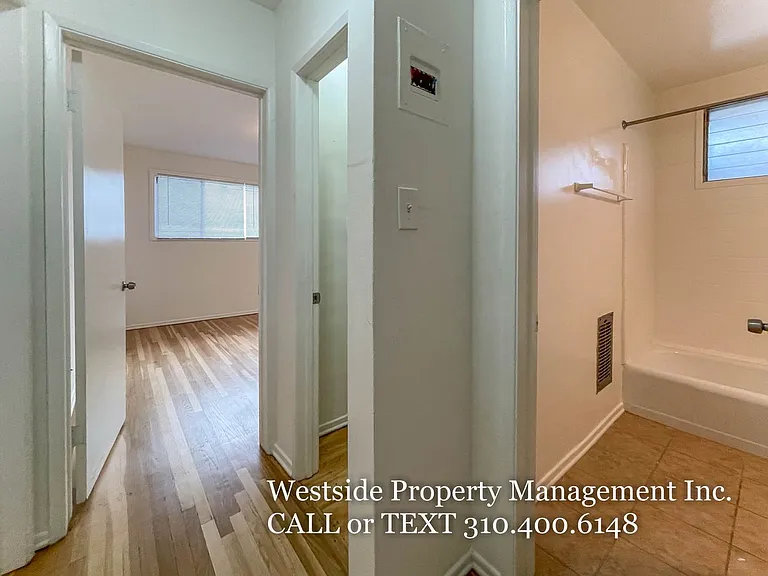 244 S Doheny Dr #246 — Photo 9