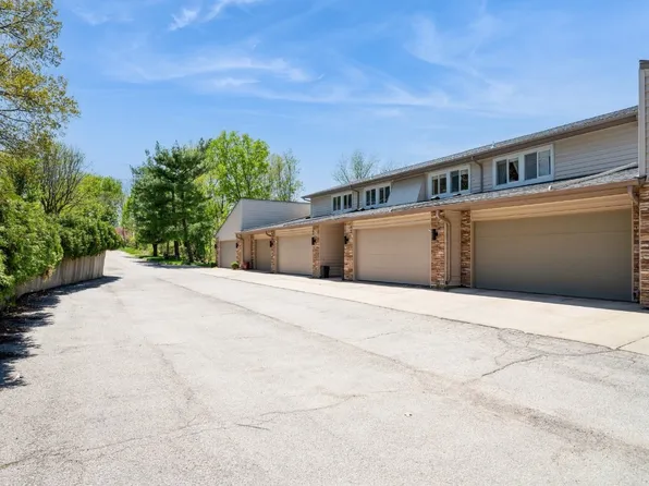 1735 Applewood Ct NE, Cedar Rapids, IA 52402