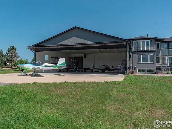 3rd image of 2975 Piper Dr S