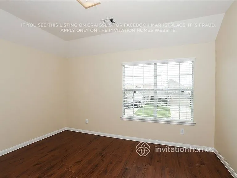 18747 Dennington Dr — Photo 11