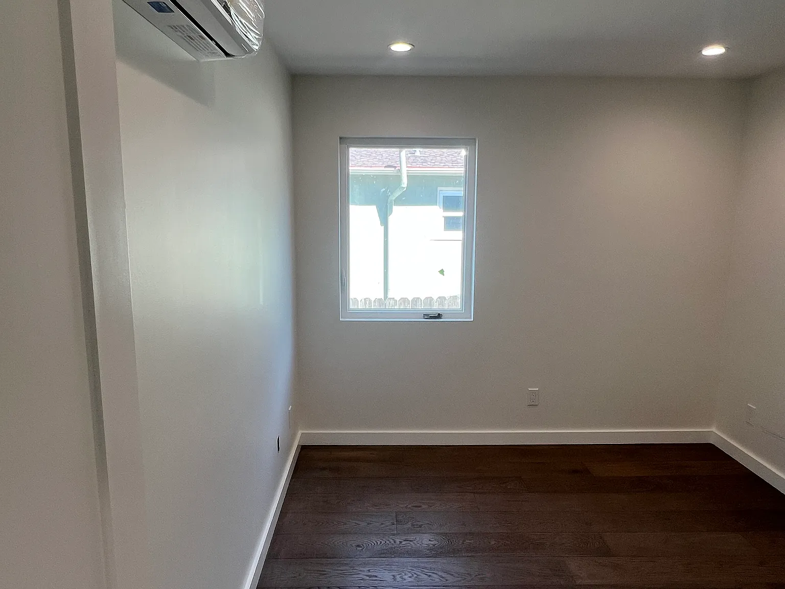 2 bed, $4,795 — Photo 1