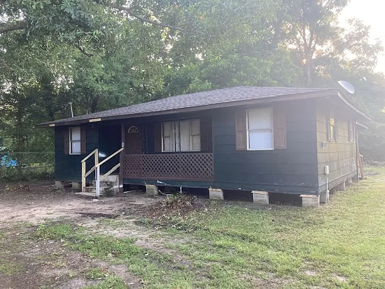 356 Live Oak Ave — Photo 2