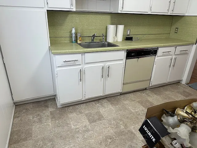 15572 Fordham St — Photo 5