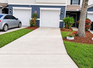 1018 N Black Cherry Dr, Saint Johns, FL 32259