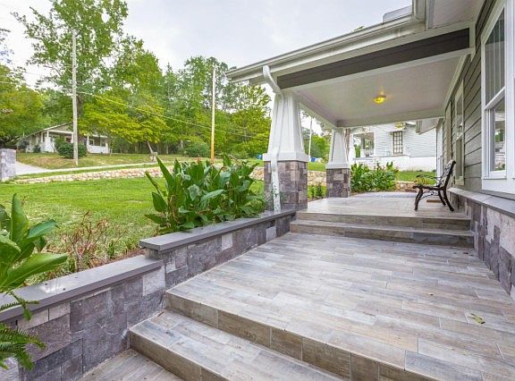 5th image of 3009 Easton Ave