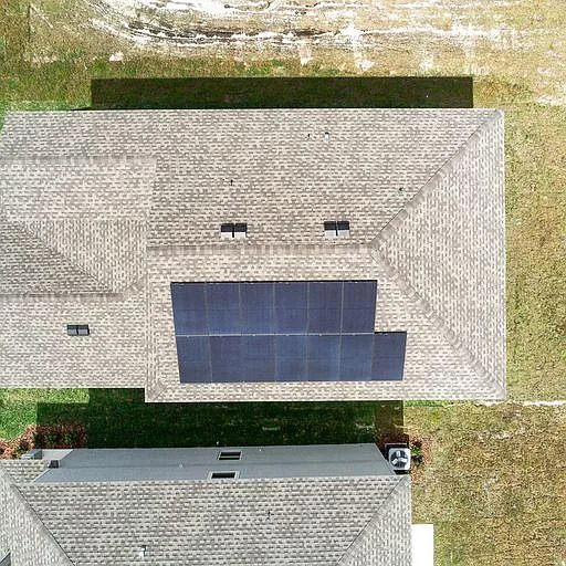 5 bed, 2.5 bath, 2370 sqft, $3,200 — Photo 4