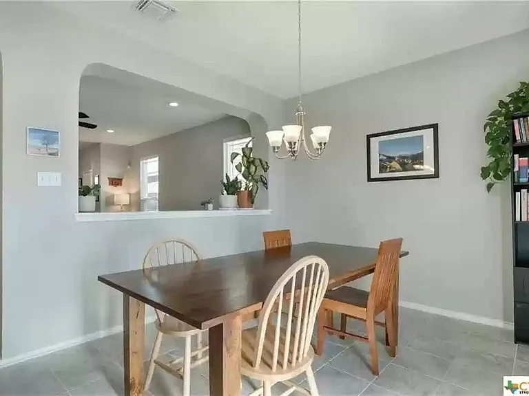 220 Danablu Dr — Photo 4