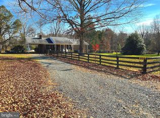 8307 Kines Rd, Warrenton, VA 20187
