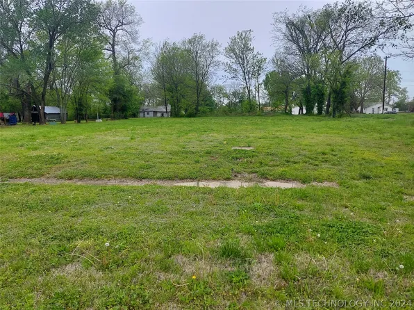 337 N 2nd St, Vinita, OK 74301