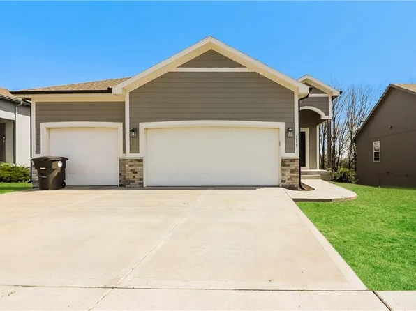 713 Samantha Ln, Belton, MO 64012