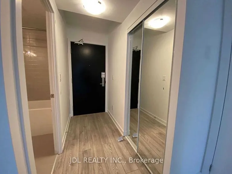 159 Wellesley St E #1902 — Photo 3