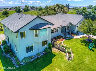 2150 E Zillah Dr, Zillah, WA 98953