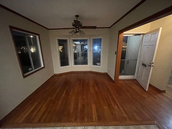 2nd image of 3540 Shipway Ave