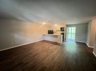 385 20th Ave NE, Hickory, NC 28601