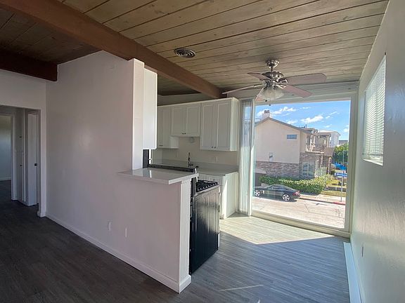 2nd image of 1536 Moorland Dr #5