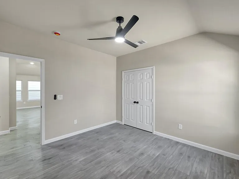 106 Harbor Court Dr — Photo 26