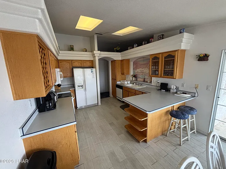 1210 Palmas Dr — Photo 8