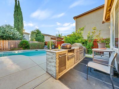 9473 Chicory Field Way, Elk Grove, CA, 95624