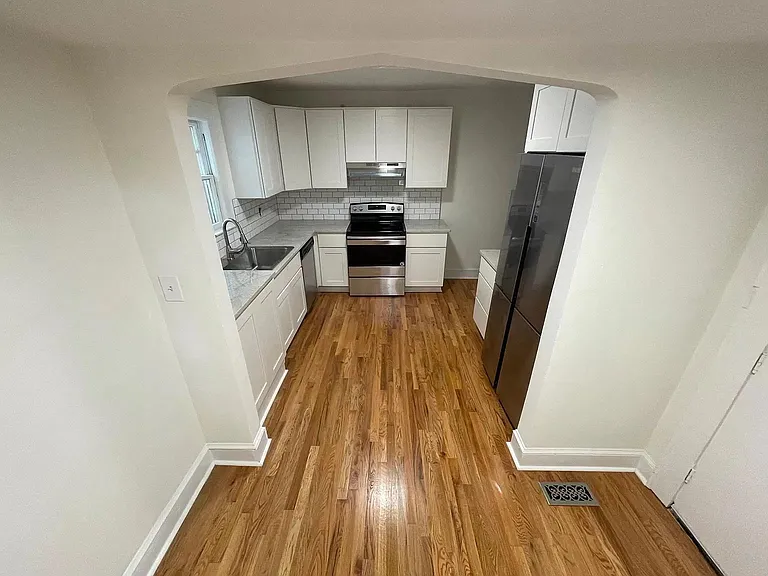 806 N Driver St #B — Photo 5