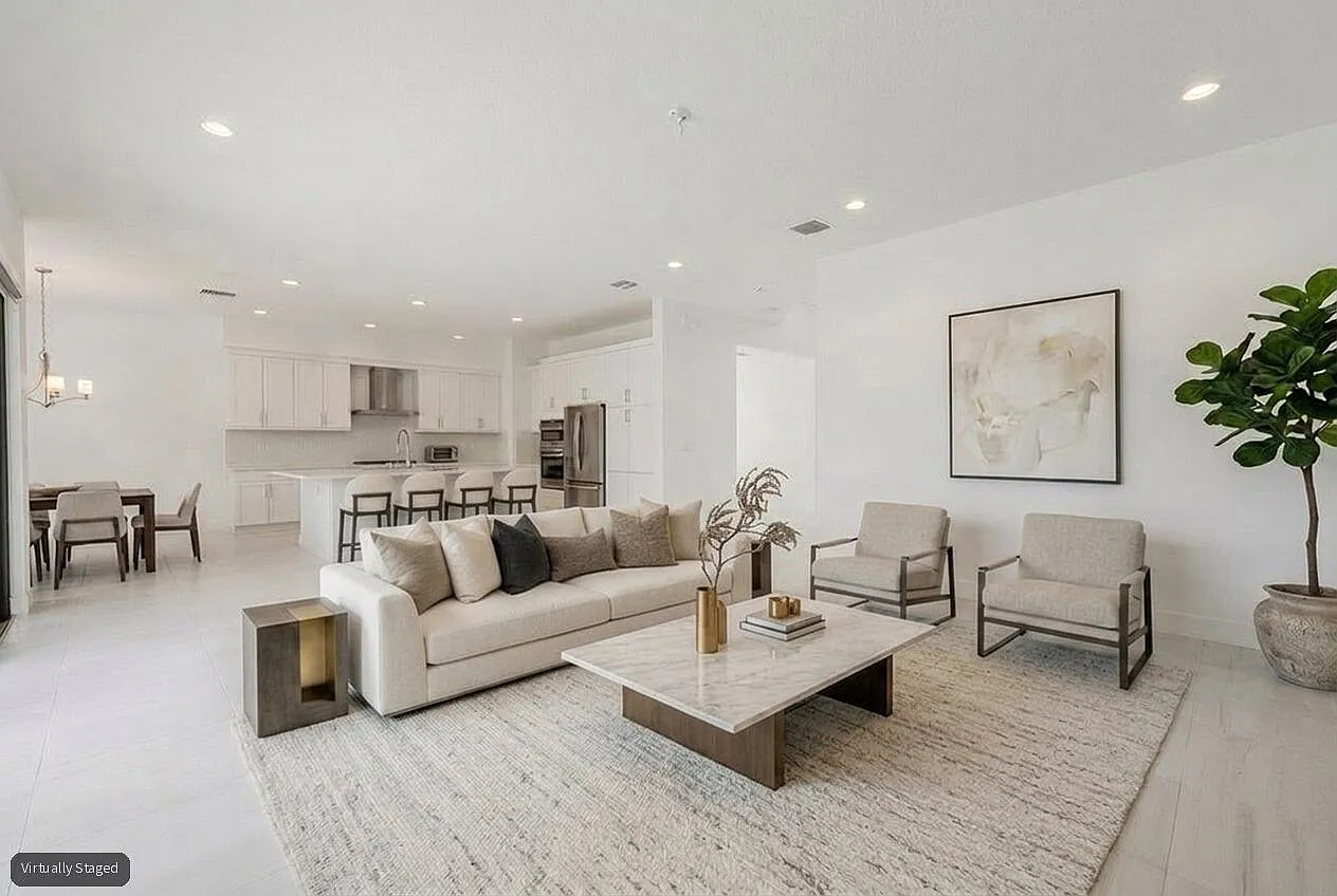 5 bed, 7.0 bath, 4484 sqft, $14,000 — Photo 2